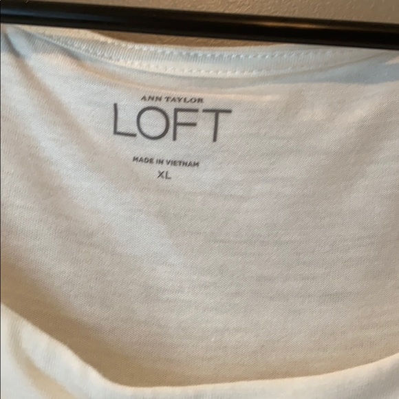 Ann Taylor Off White Top - Picture 3 of 8